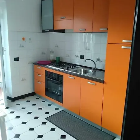 Apartment Savona, Via Pippo Garibaldi *